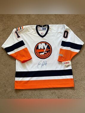 Vintage New York Islanders Jersey XL 1990s NHL Hockey CCM Eric Manlow SIGNED NWT